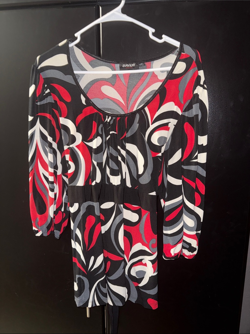 Avenue Black, Red & Cream Swirl Scoop Neck Tunic